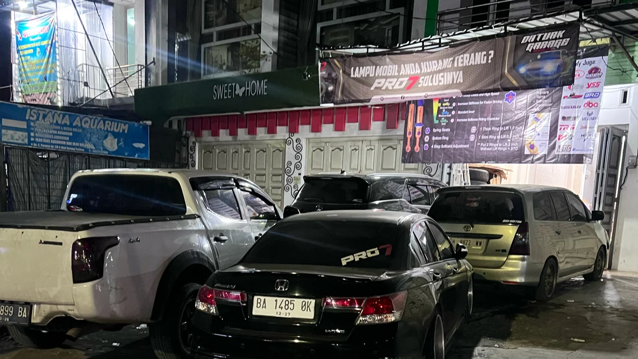 Aussie Garage